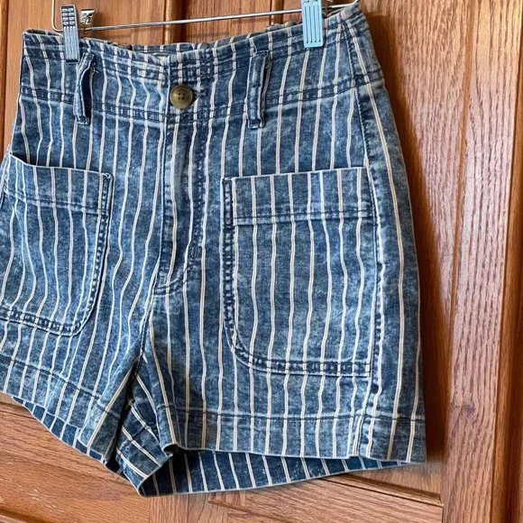 American Eagle Womens Size 2 Striped Denim Shorts Hi Rise Pockets Comfy Stretch - Picture 4 of 12
